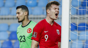 Norveç - Türkiye maçı sonrası Uğurcan Çakır'dan Sörloth paylaşımı
