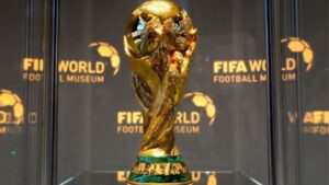 Dünya Kupası'nın iki yılda bir düzenlenmesi teklifine UEFA'dan cevap
