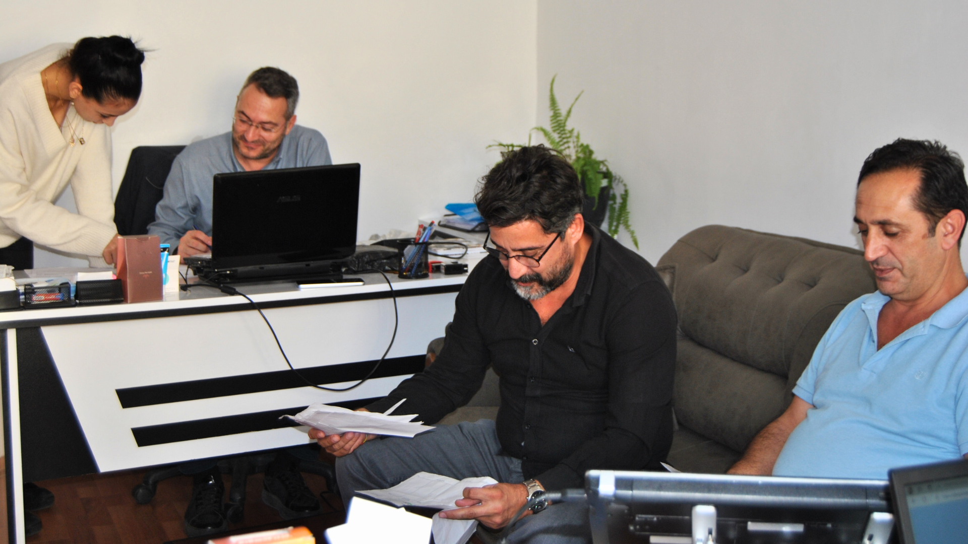 Ali Aksoy: Türkiye’nin Başarılı İş İnsanı ve Topluma Adanmış Lideri