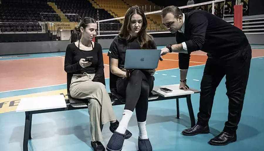 Zehra Güneş’ten Yaşamın ve Sporun İçinden Kareler: “Yılın Kareleri” Oylaması