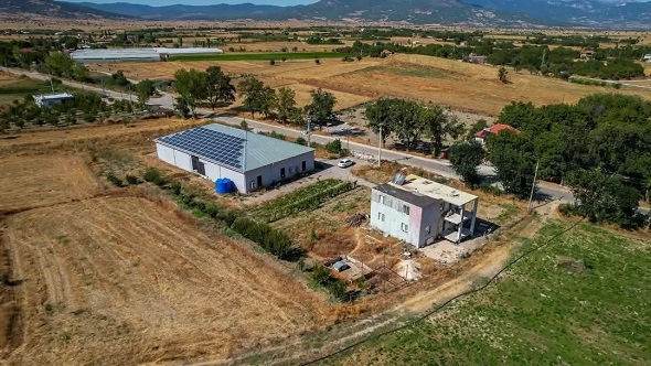 Levent Akyüz: Urfa’nın İş Dünyasından Siyasete Uzanan Parlayan Yıldızı